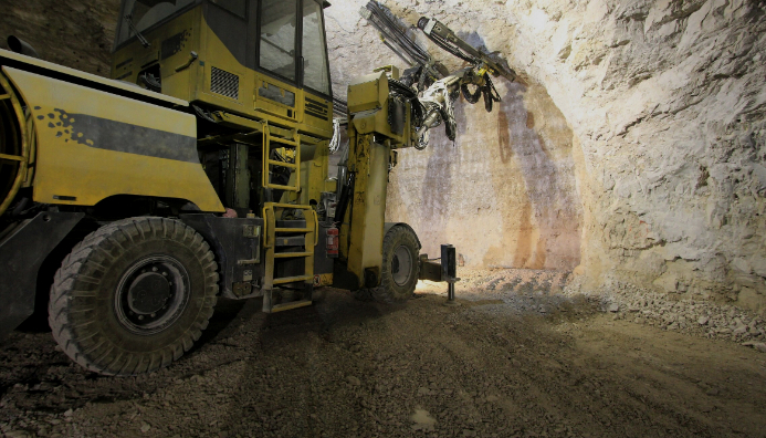 Técnico Auxiliar En Excavaciones Con Tuneladoras De Suelos